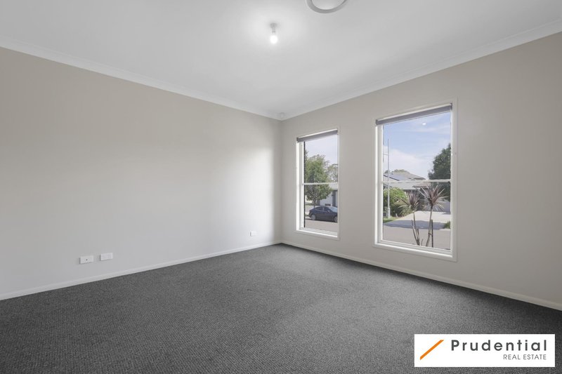 Photo - 6 Gall Place, Oran Park NSW 2570 - Image 5
