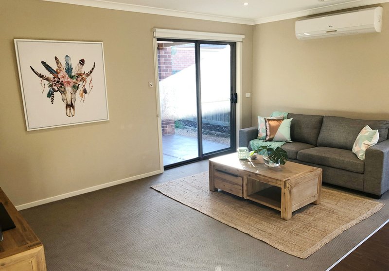 Photo - 6 Gamma Way, Point Cook VIC 3030 - Image 7