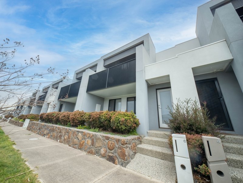 Photo - 6 Ganges Road, Craigieburn VIC 3064 - Image 2