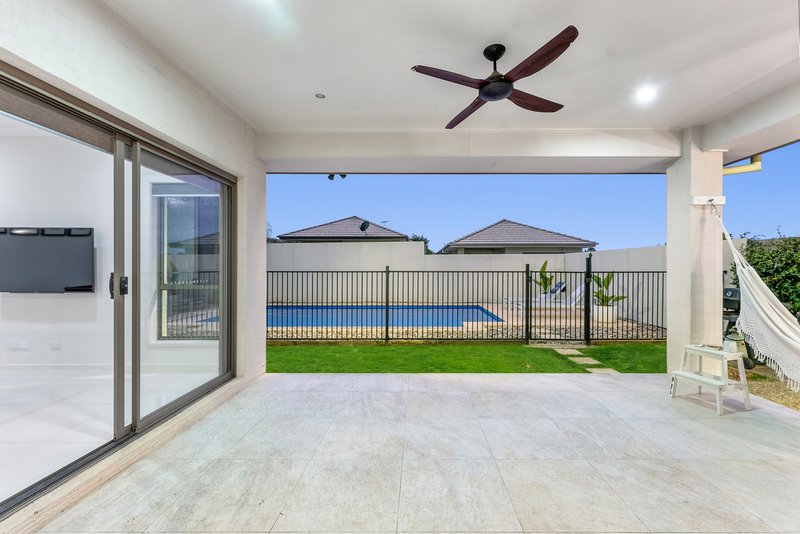 Photo - 6 Ganton Street, North Lakes QLD 4509 - Image 20