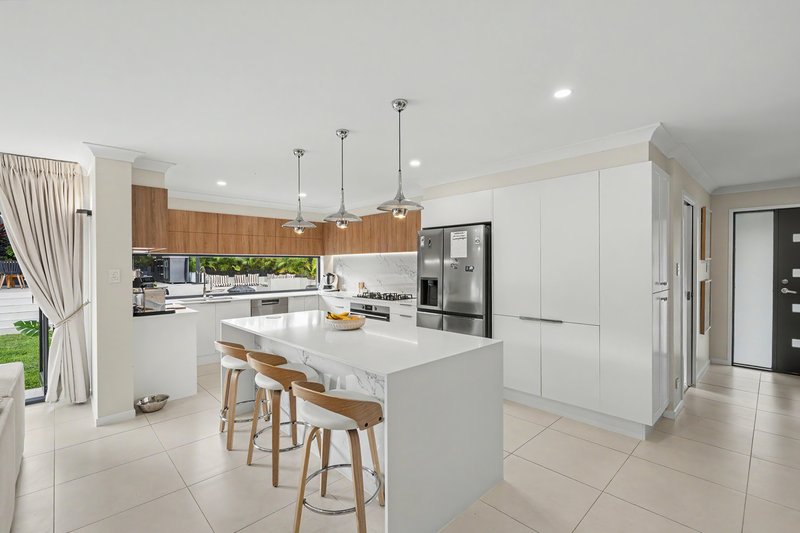 Photo - 6 Garawarra Crescent, Upper Coomera QLD 4209 - Image 2