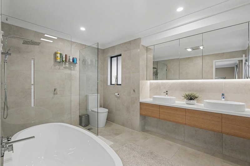 Photo - 6 Garawarra Crescent, Upper Coomera QLD 4209 - Image 6