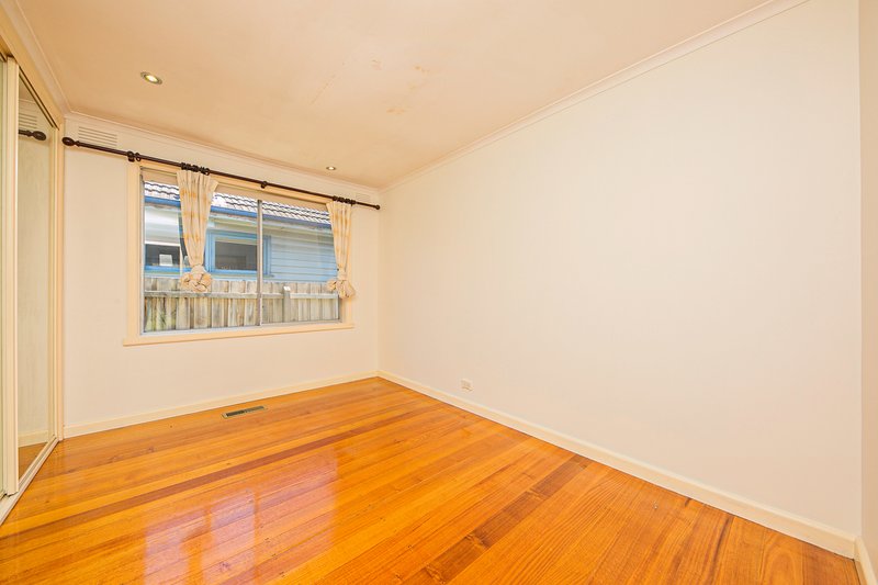 Photo - 6 Gardenia Road, Balwyn North VIC 3104 - Image 7