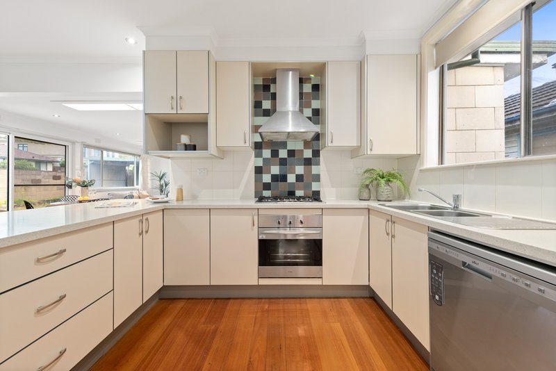 Photo - 6 Gardenia Road, Balwyn North VIC 3104 - Image 6