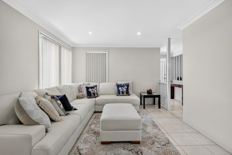 Photo - 6 Gardiner Street, Minto NSW 2566 - Image 7