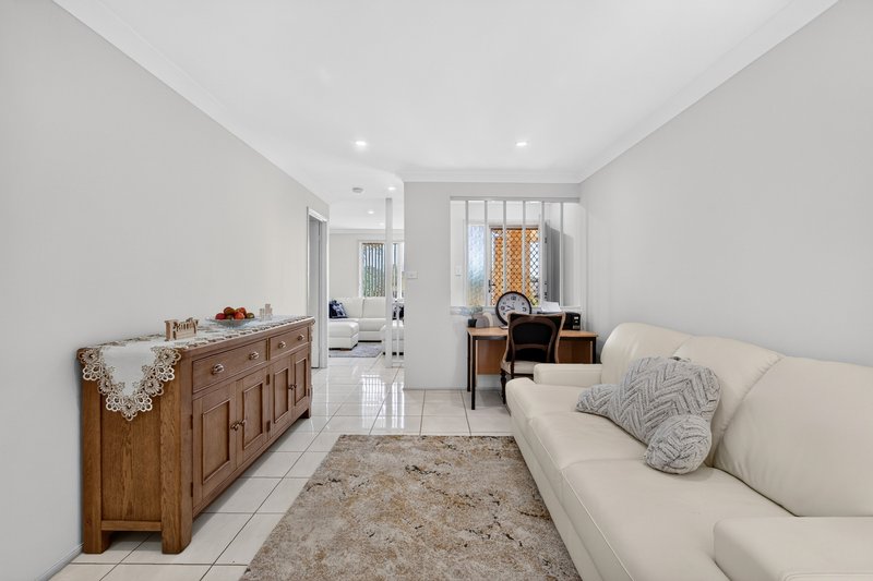 Photo - 6 Gardiner Street, Minto NSW 2566 - Image 8