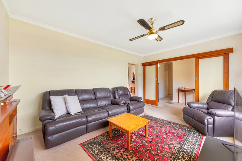 Photo - 6 Garnaut Avenue, Pooraka SA 5095 - Image 6