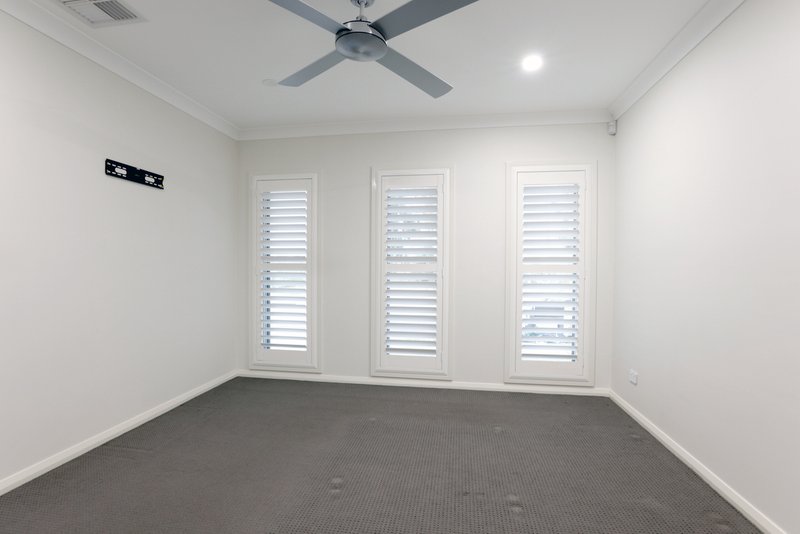 Photo - 6 Garrison Road, Jordan Springs NSW 2747 - Image 6