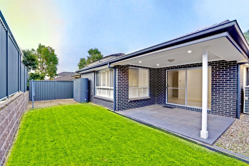 Photo - 6 Garrison Road, Jordan Springs NSW 2747 - Image 11