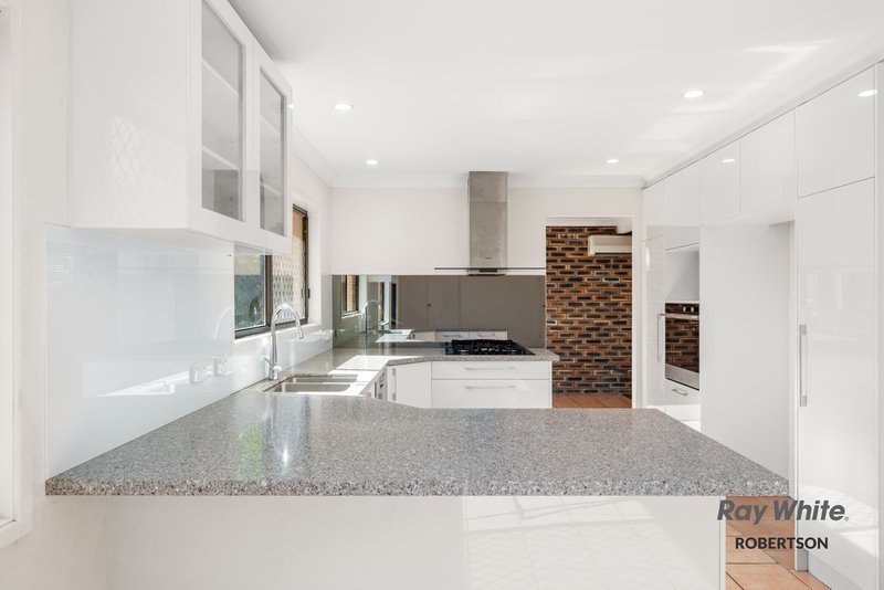 Photo - 6 Gartford Street, Robertson QLD 4109 - Image 10