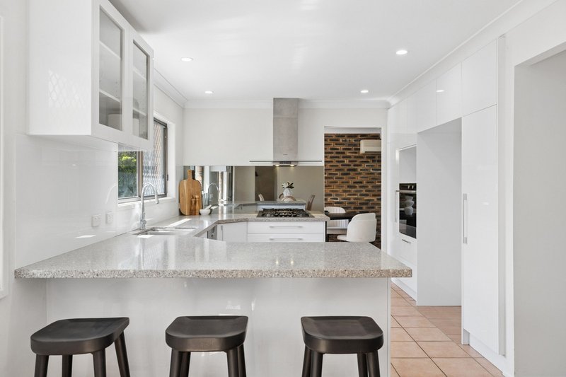 Photo - 6 Gartford Street, Robertson QLD 4109 - Image 3