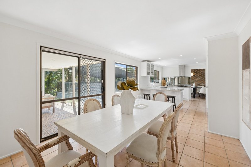 Photo - 6 Gartford Street, Robertson QLD 4109 - Image 9