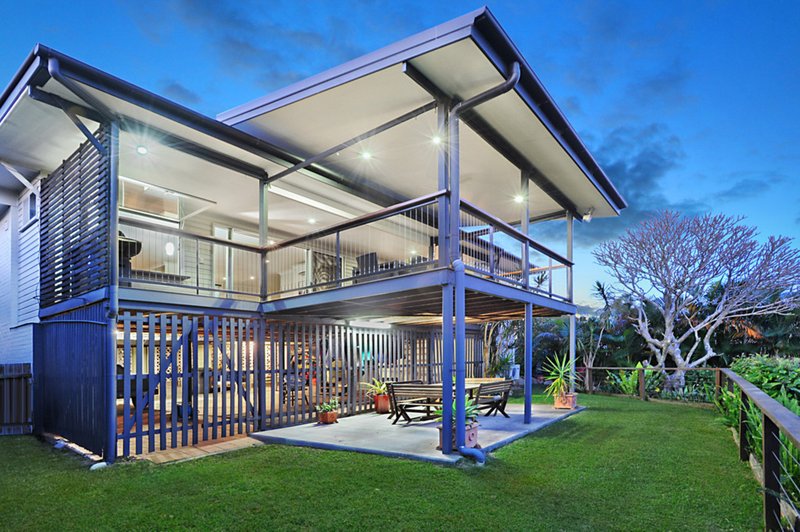 Photo - 6 Gatwick Street, Stafford Heights QLD 4053 - Image 4