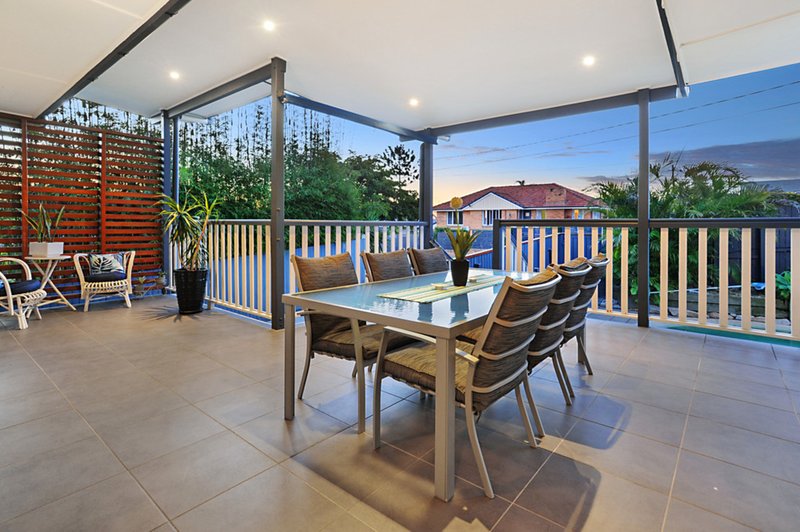 Photo - 6 Gatwick Street, Stafford Heights QLD 4053 - Image 10