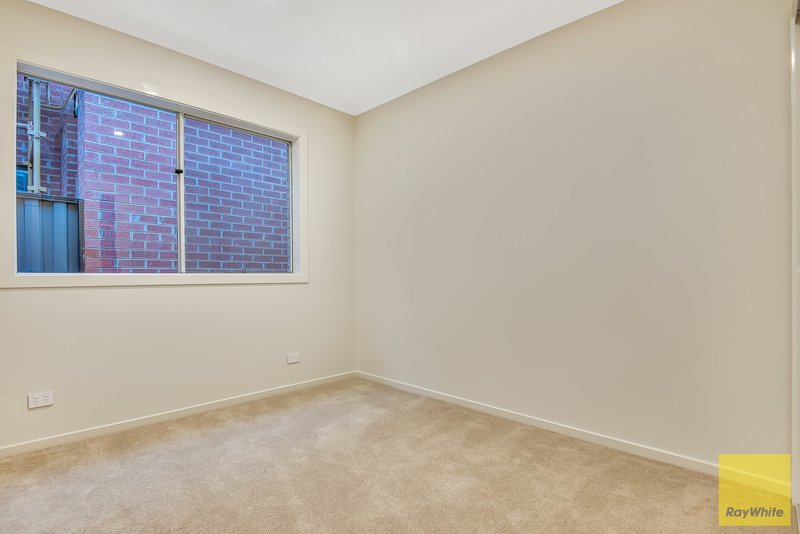 Photo - 6 Gauja Street, Craigieburn VIC 3064 - Image 6