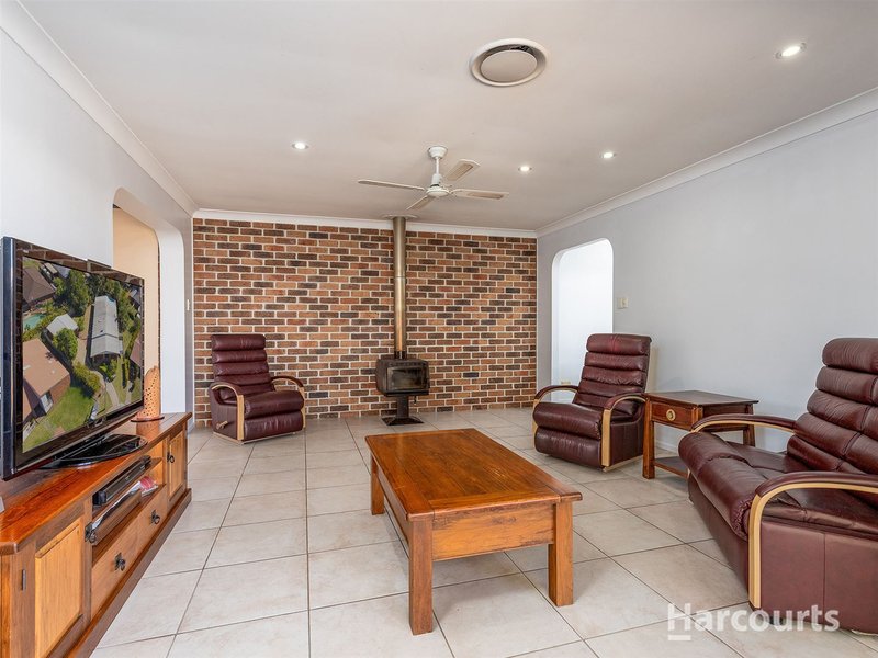 Photo - 6 Gehrman Ct , Petrie QLD 4502 - Image 5