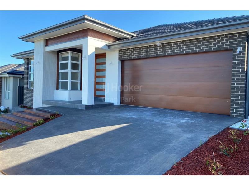 6 Genner Street, Oran Park NSW 2570