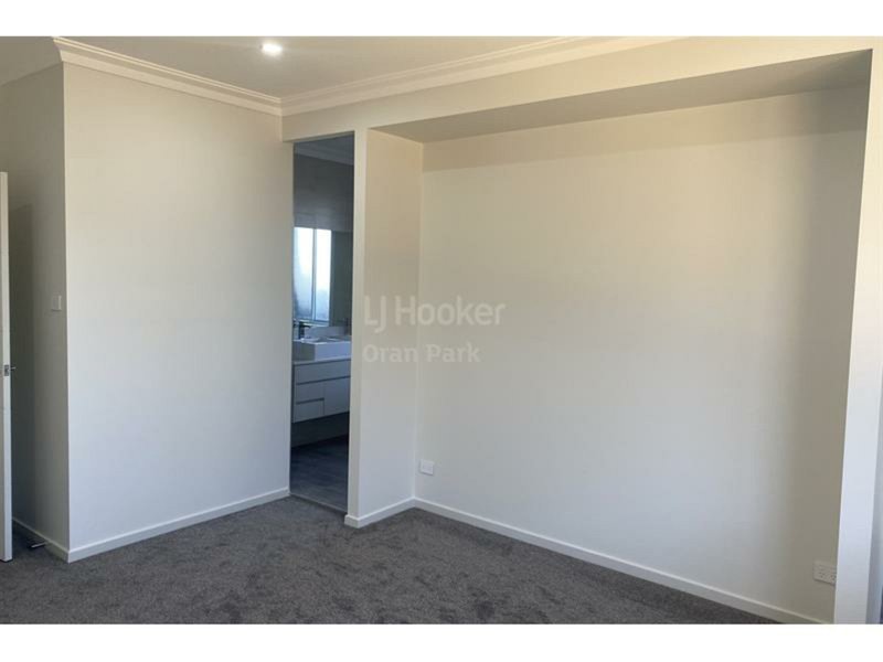 Photo - 6 Genner Street, Oran Park NSW 2570 - Image 8