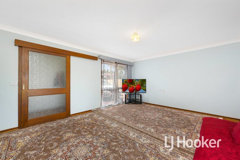 Photo - 6 Geraldine Drive, Hampton Park VIC 3976 - Image 4