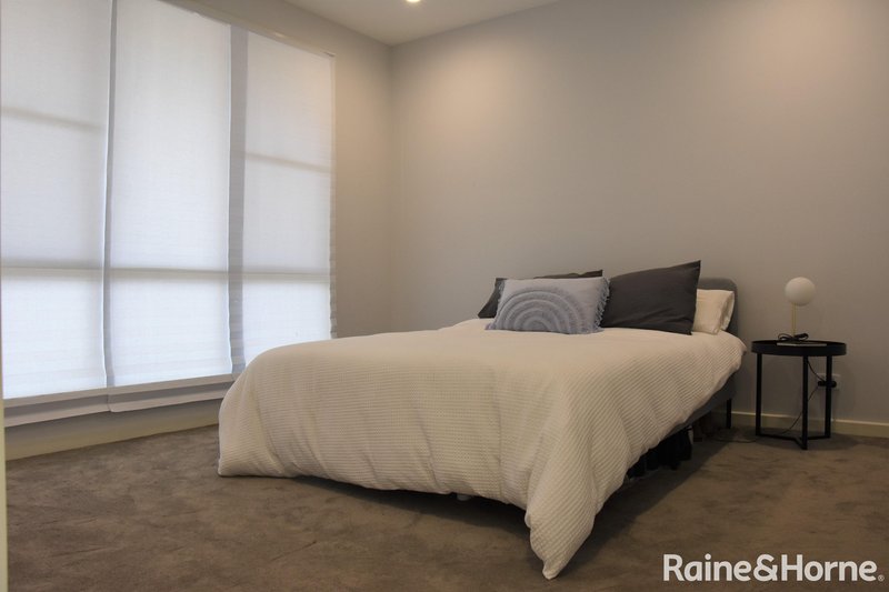 Photo - 6 Gerraghty Street, Denham Court NSW 2565 - Image 5