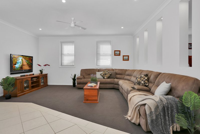 Photo - 6 Gerrong Close, Kanahooka NSW 2530 - Image 5