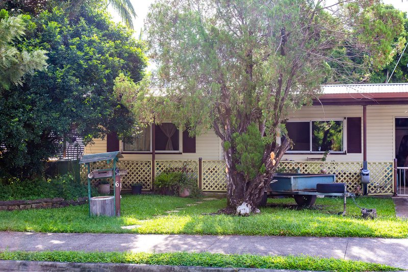 Photo - 6 Gilbert Street, Maroochydore QLD 4558 - Image 2