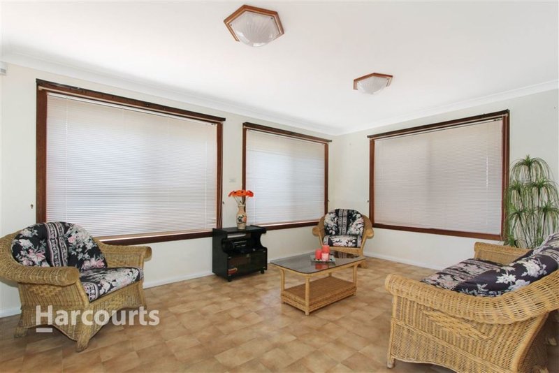 Photo - 6 Gilgandra Street, Lake Heights NSW 2502 - Image 2