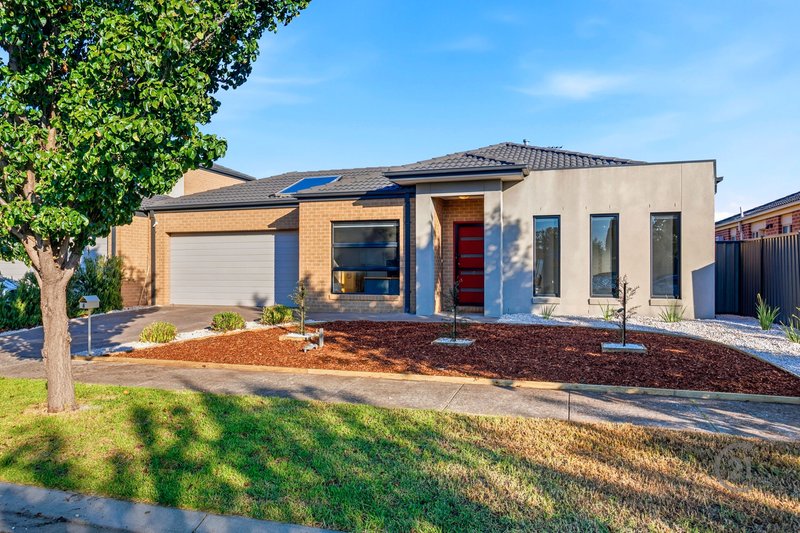 Photo - 6 Gillian Place, Point Cook VIC 3030 - Image 1