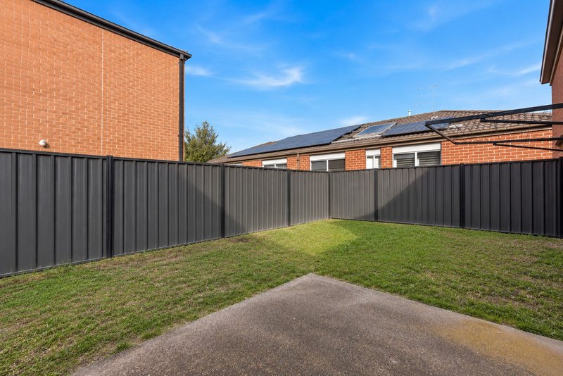 Photo - 6 Gillian Place, Point Cook VIC 3030 - Image 18