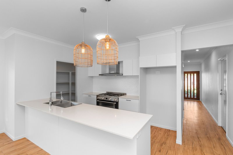 Photo - 6 Gilling Court, Bushland Beach QLD 4818 - Image 2