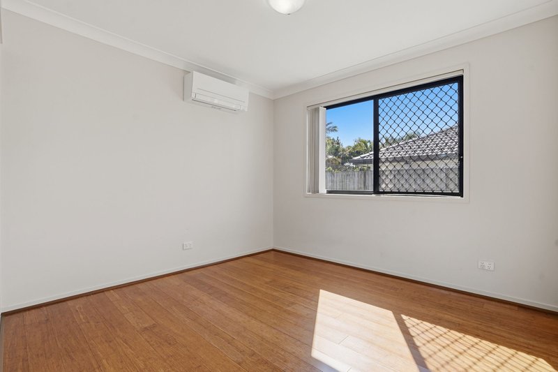 Photo - 6 Girraween Crescent, Parkinson QLD 4115 - Image 10