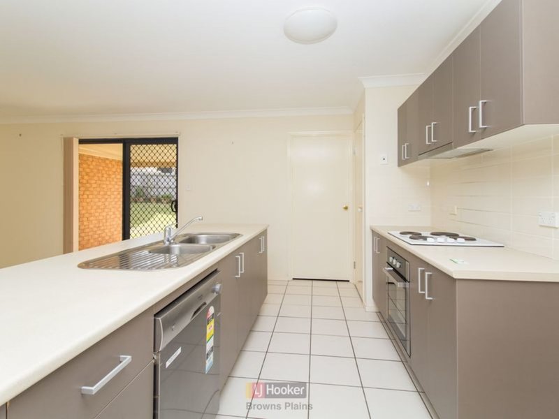 Photo - 6 Giselle Street, Hillcrest QLD 4118 - Image 2