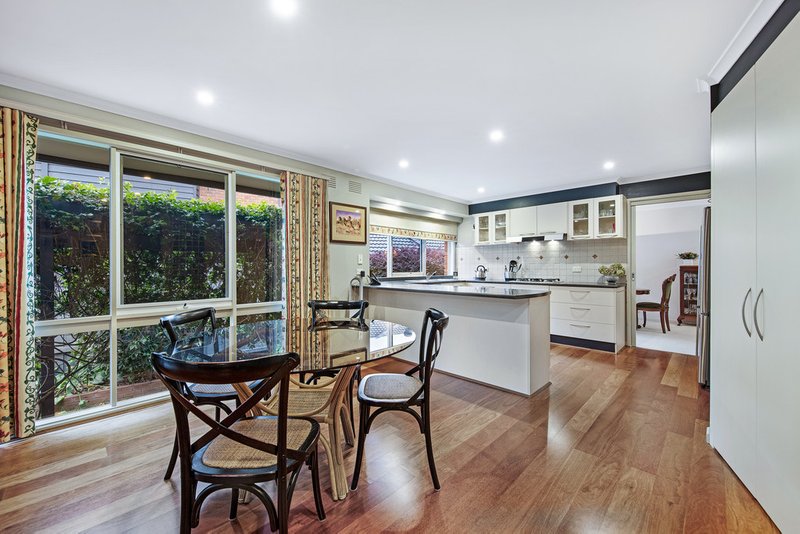 6 Glebe Place, Wheelers Hill VIC 3150