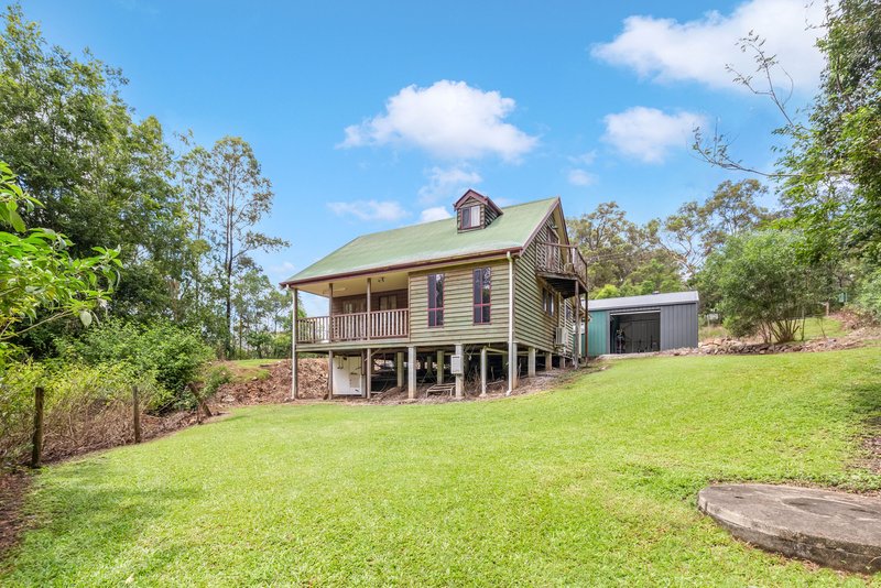 Photo - 6 Glen Eaton Street, Eatons Hill QLD 4037 - Image 13