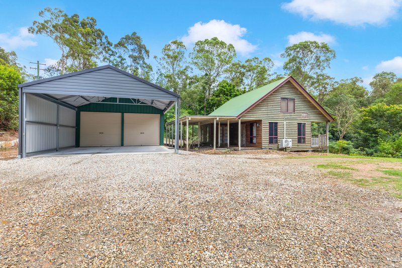 Photo - 6 Glen Eaton Street, Eatons Hill QLD 4037 - Image 22