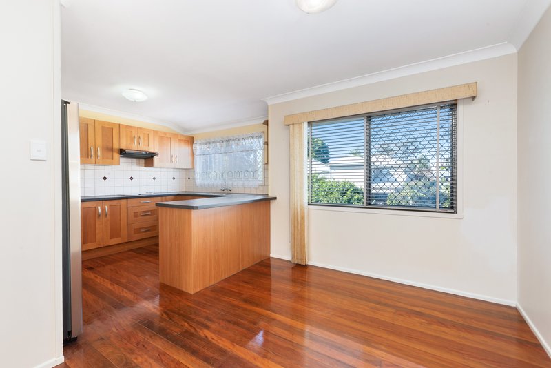 Photo - 6 Glenbrook Street, Everton Park QLD 4053 - Image 3