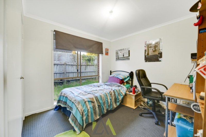 Photo - 6 Glendale Close, Langwarrin VIC 3910 - Image 7