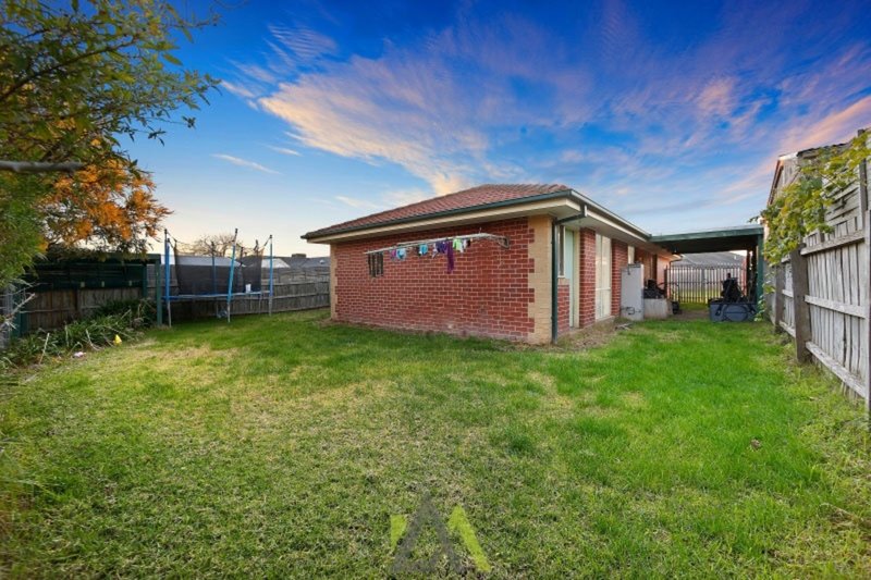 Photo - 6 Glendale Close, Langwarrin VIC 3910 - Image 12