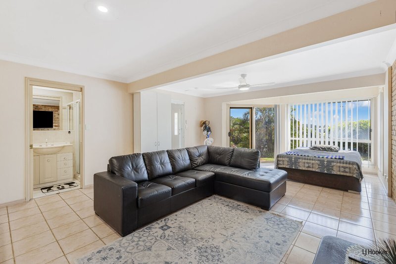 Photo - 6 Gleneagles Place, Banora Point NSW 2486 - Image 11