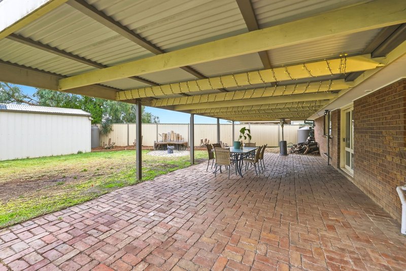 Photo - 6 Glenelg Court, Brookfield VIC 3338 - Image 23