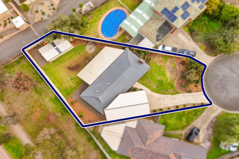 Photo - 6 Glenelg Court, Brookfield VIC 3338 - Image 31