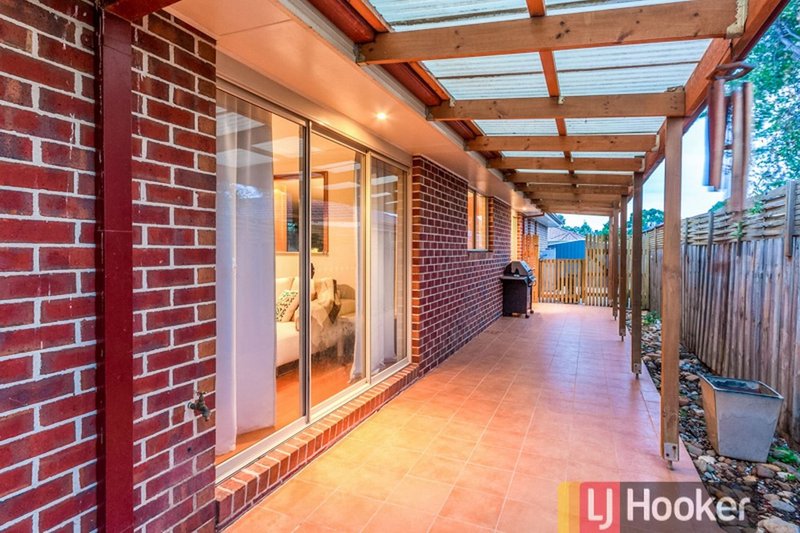 Photo - 6 Glenora Way, Hampton Park VIC 3976 - Image 15