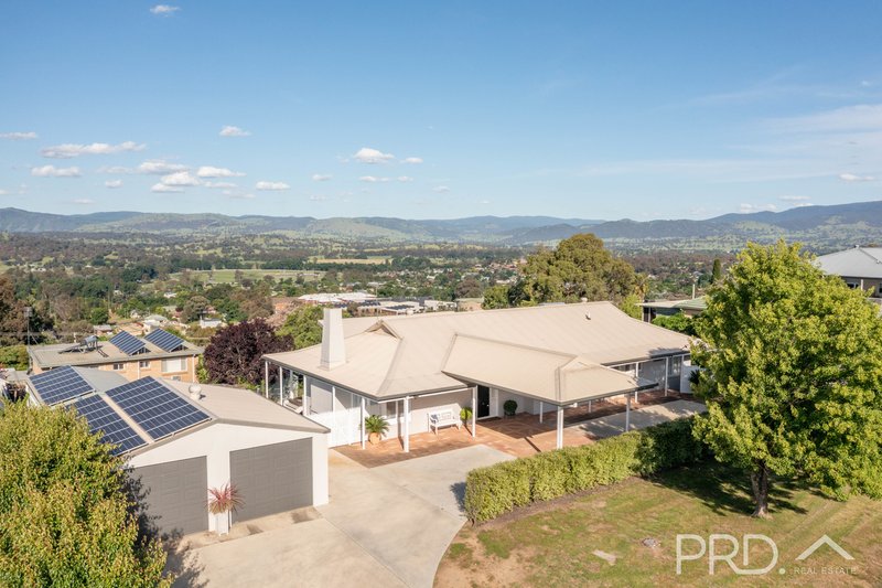 Photo - 6 Godfrey Street, Tumut NSW 2720 - Image 1