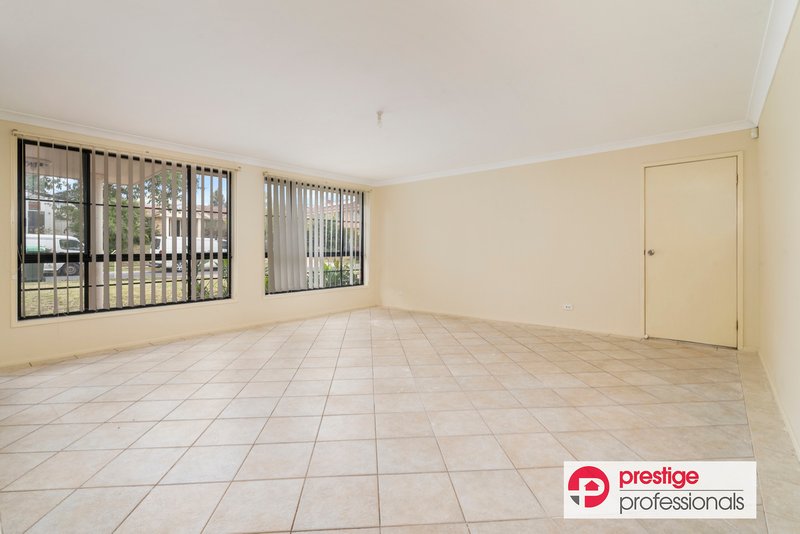 Photo - 6 Goodenia Court, Voyager Point NSW 2172 - Image 2