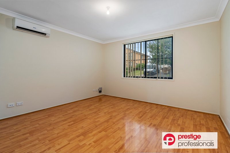 Photo - 6 Goodenia Court, Voyager Point NSW 2172 - Image 5