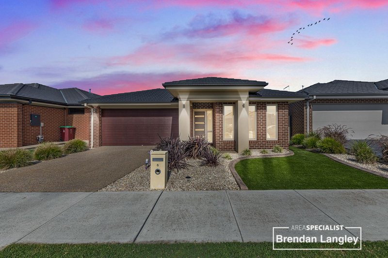 Photo - 6 Goodison Road, Clyde North VIC 3978 - Image 2