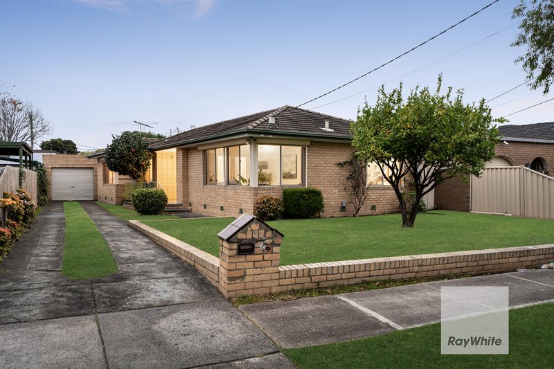 6 Goodwood Crescent, Gladstone Park VIC 3043