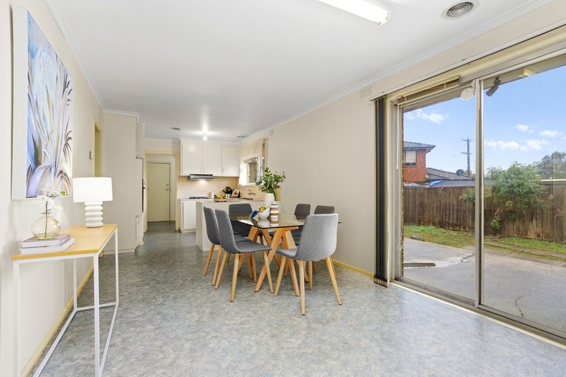 Photo - 6 Gorham Avenue, Epping VIC 3076 - Image 5