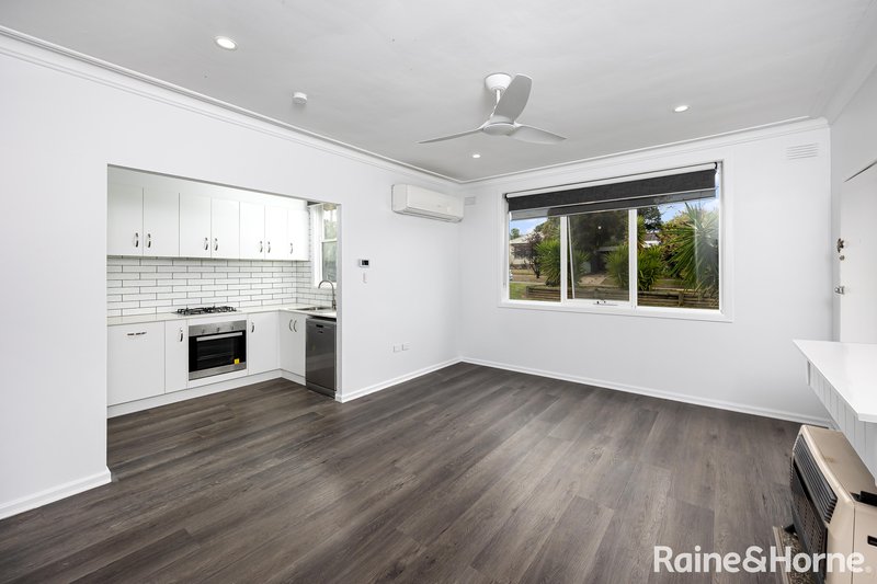 Photo - 6 Gowrie Parade, Mount Austin NSW 2650 - Image 2