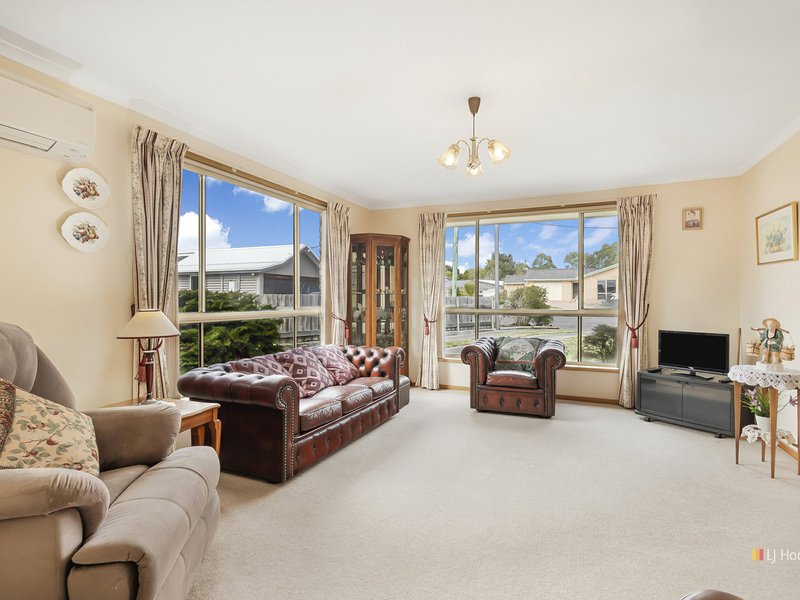 Photo - 6 Grace Avenue, Wynyard TAS 7325 - Image 2